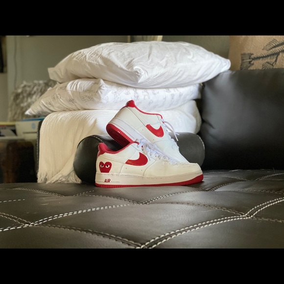 air forces with red heart